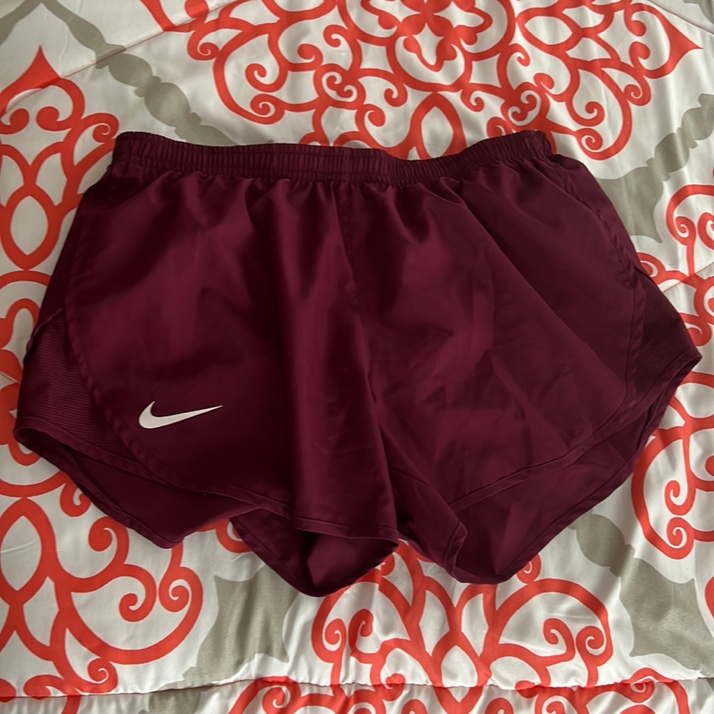 nike burgundy shorts